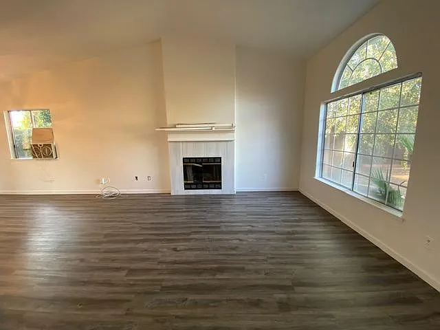 574 Shawn Vines Ave — Photo 5