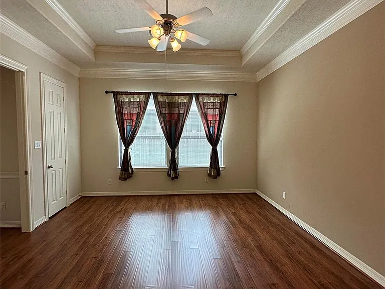 2910 Royal Oaks Grv — Photo 17