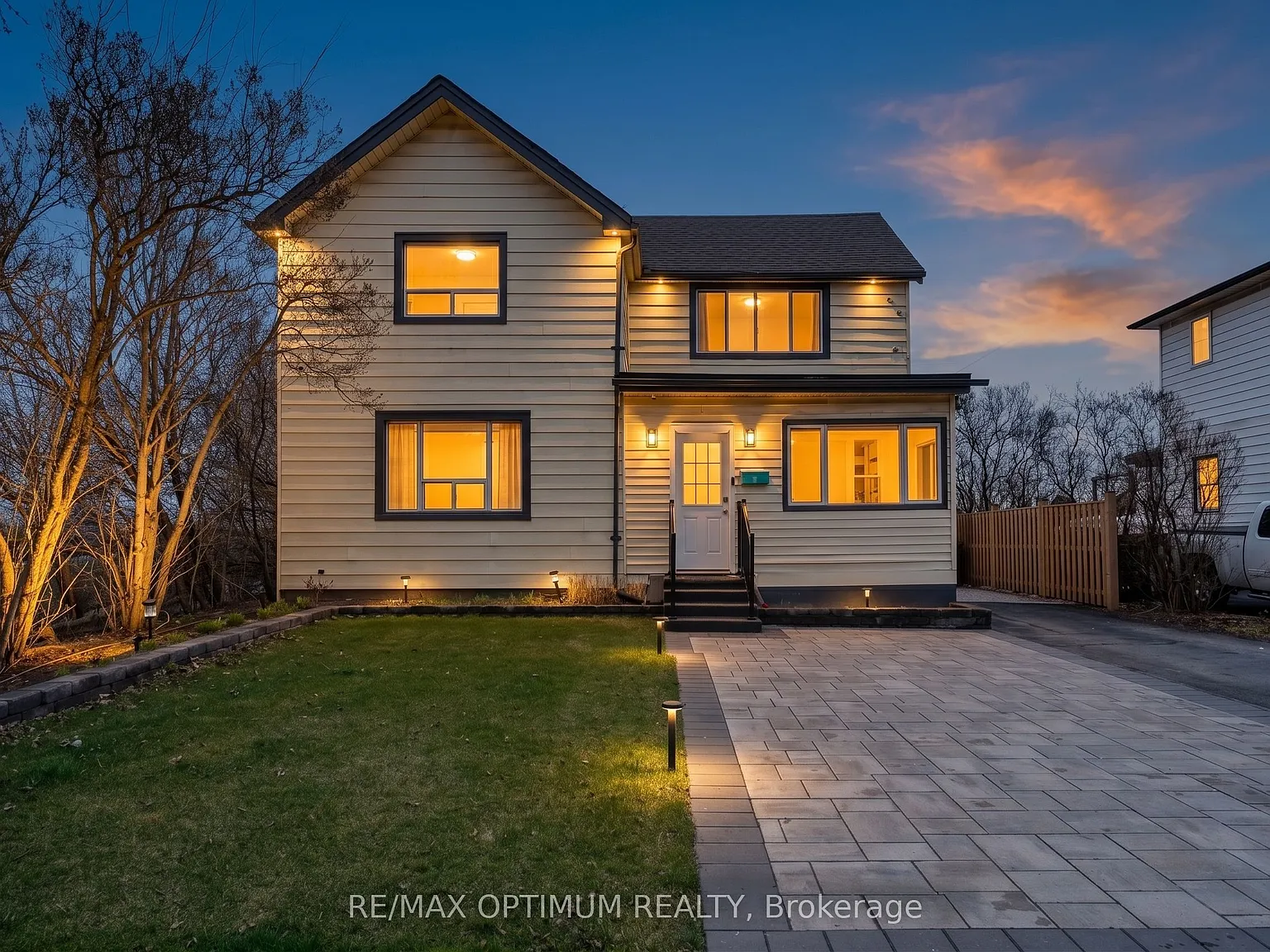 4 bed, $5,200 — Photo 1