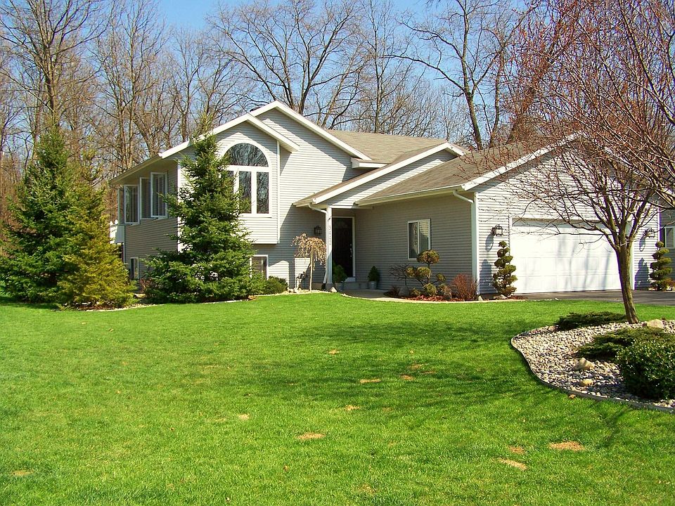 1st image of 3442 Shady Pl NE