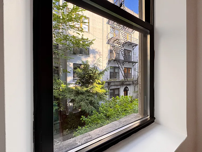 137 Avenue A #3H — Photo 5