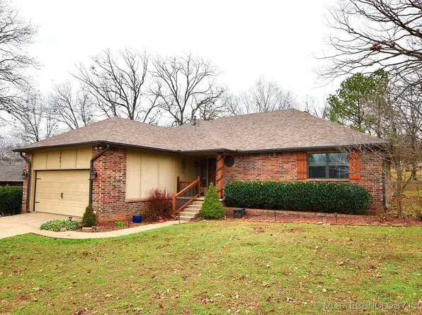 705 Chapman Ave, Tahlequah, OK 74464