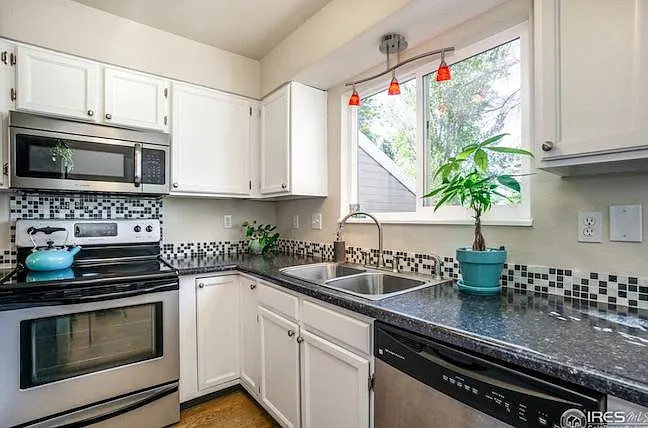 4255 Westshore Way #C9 — Photo 9