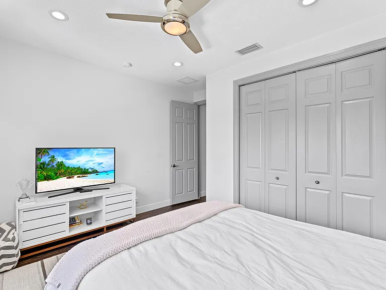 12442 Equine Ln — Photo 35