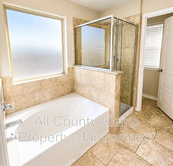 13710 Aria Cv — Photo 16
