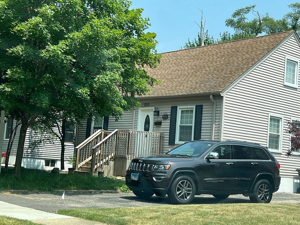 1st image of 233 N Lincoln Ave