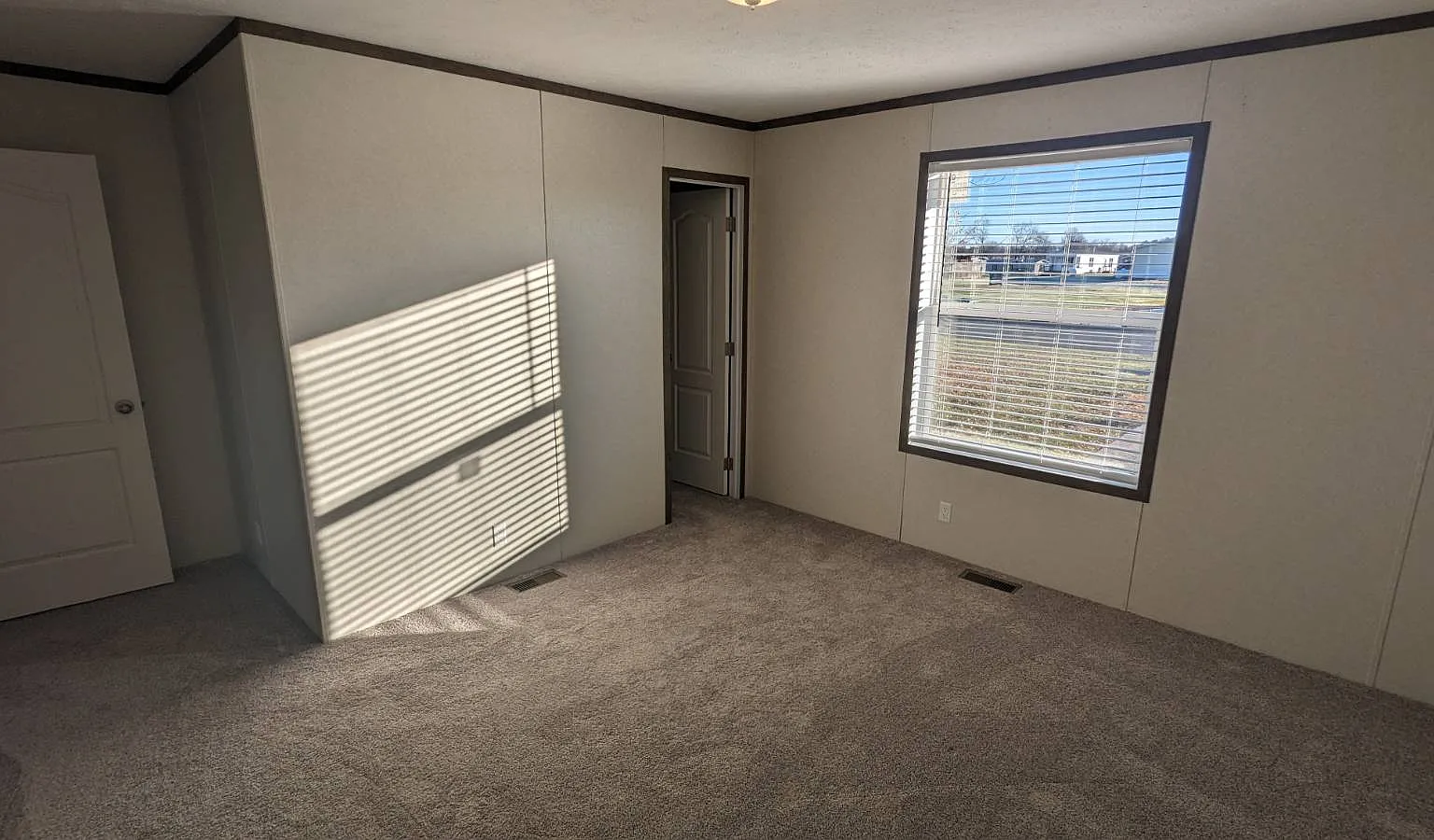 3 bed, 2.0 bath, $1,299 — Photo 3
