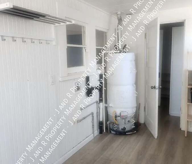 154 S Lincoln St — Photo 14