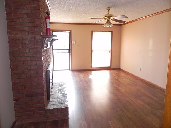 2nd image of 2989 Charlestowne Pl