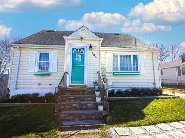 103 Chicago St, Fall River, MA 02721
