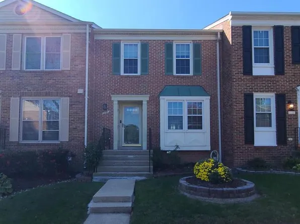 12151 Stallion Ct, Woodbridge, VA 22192