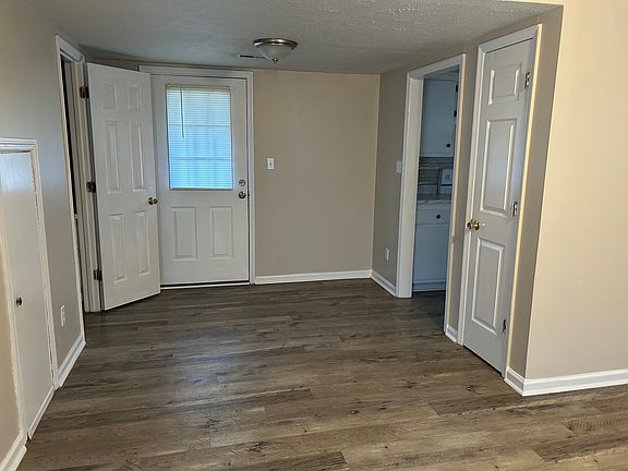 5th image of 5310 Horry Dr #4