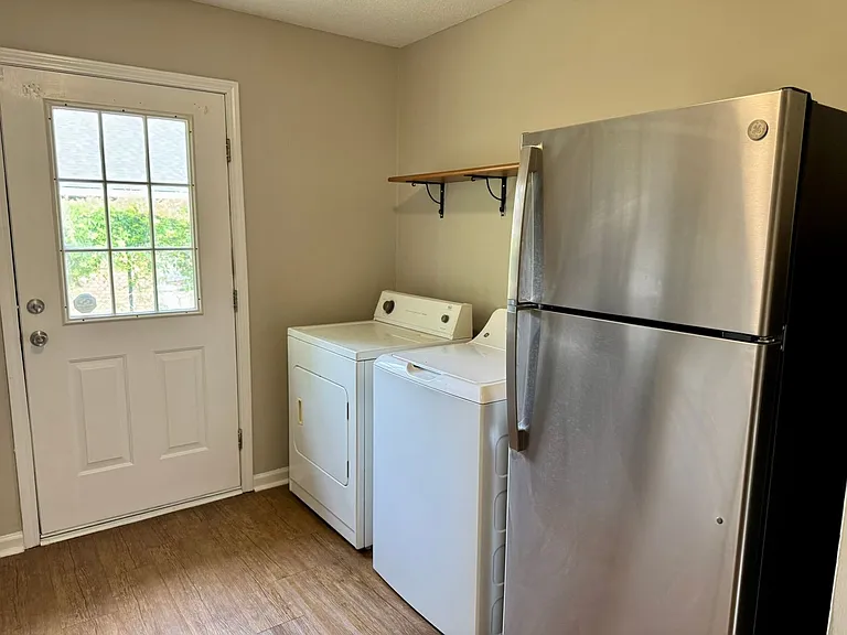 13 Southern Ct — Photo 3