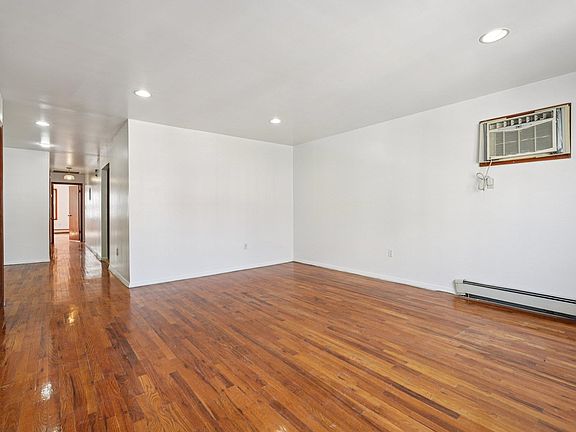 3rd image of 105 Beacon Ave #2
