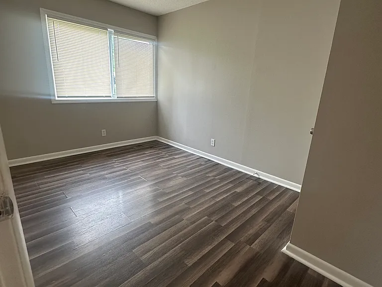 419 W Outer Dr #419 — Photo 6