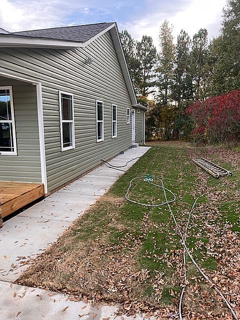 2nd image of 99 Blueberry Ln