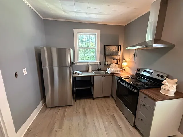 402 N McNeill St — Photo 2