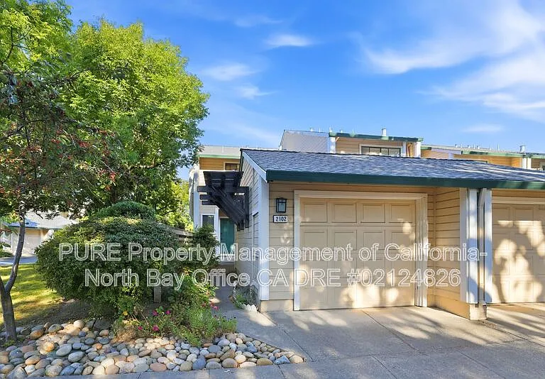 2102 Chianti Dr — Photo 1