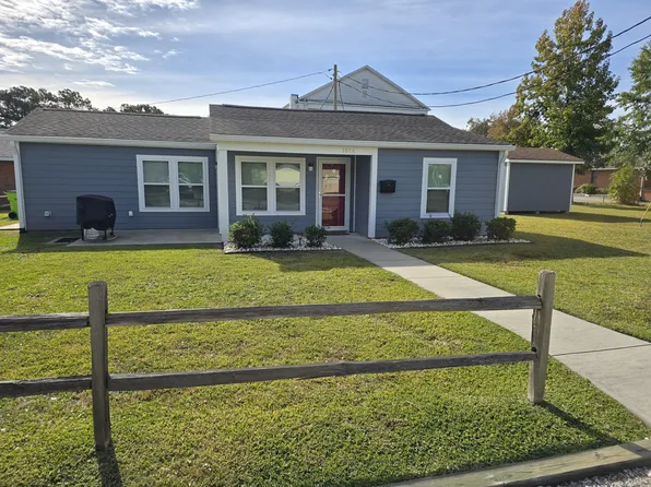 107A Oakwood Dr, Havelock, NC 28532
