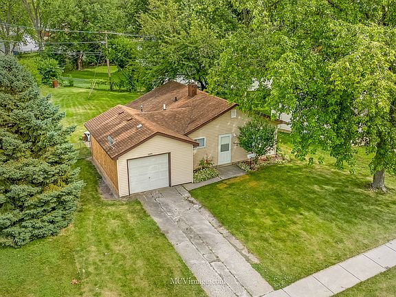 3rd image of 1604 Hosmer Ln