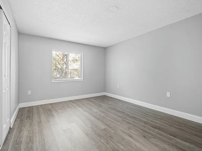 2601 Pine Lake Ter #B — Photo 11