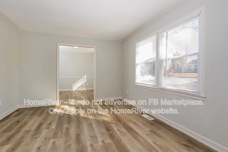 3 bed, 2.0 bath, 1396 sqft, $1,800 — Photo 4