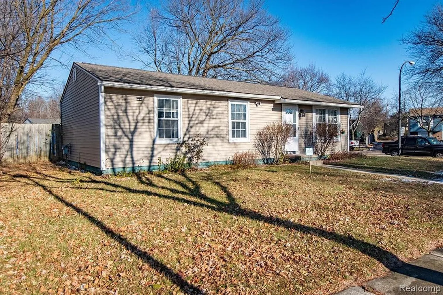 2163 Hemlock Dr #4 photo 1