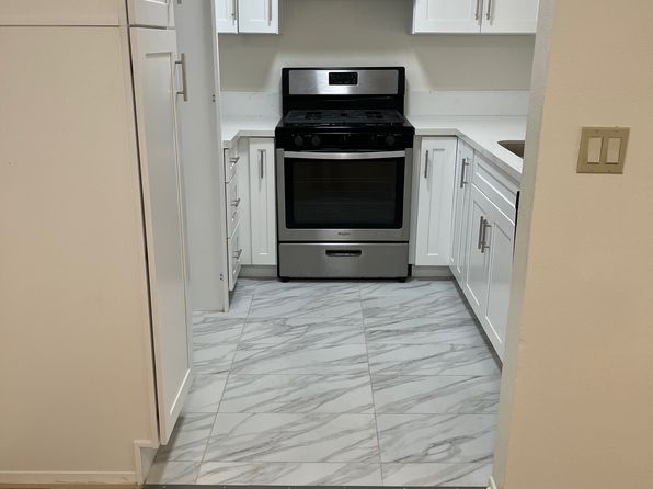 1439 E Wilson Ave APT 208