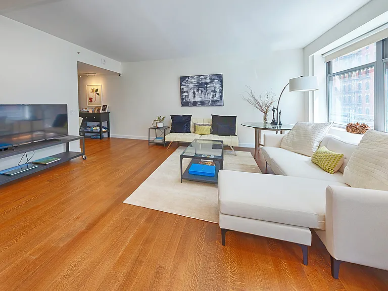 100 W 58th St #5B — Photo 3