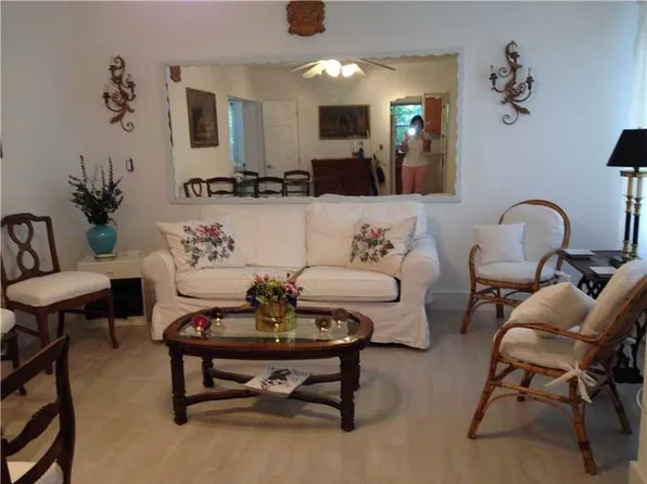 10076 E Bay Harbor Dr #76B, Bay Harbor Islands, FL 33154