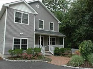 37 Conklin St, Beacon, NY 12508