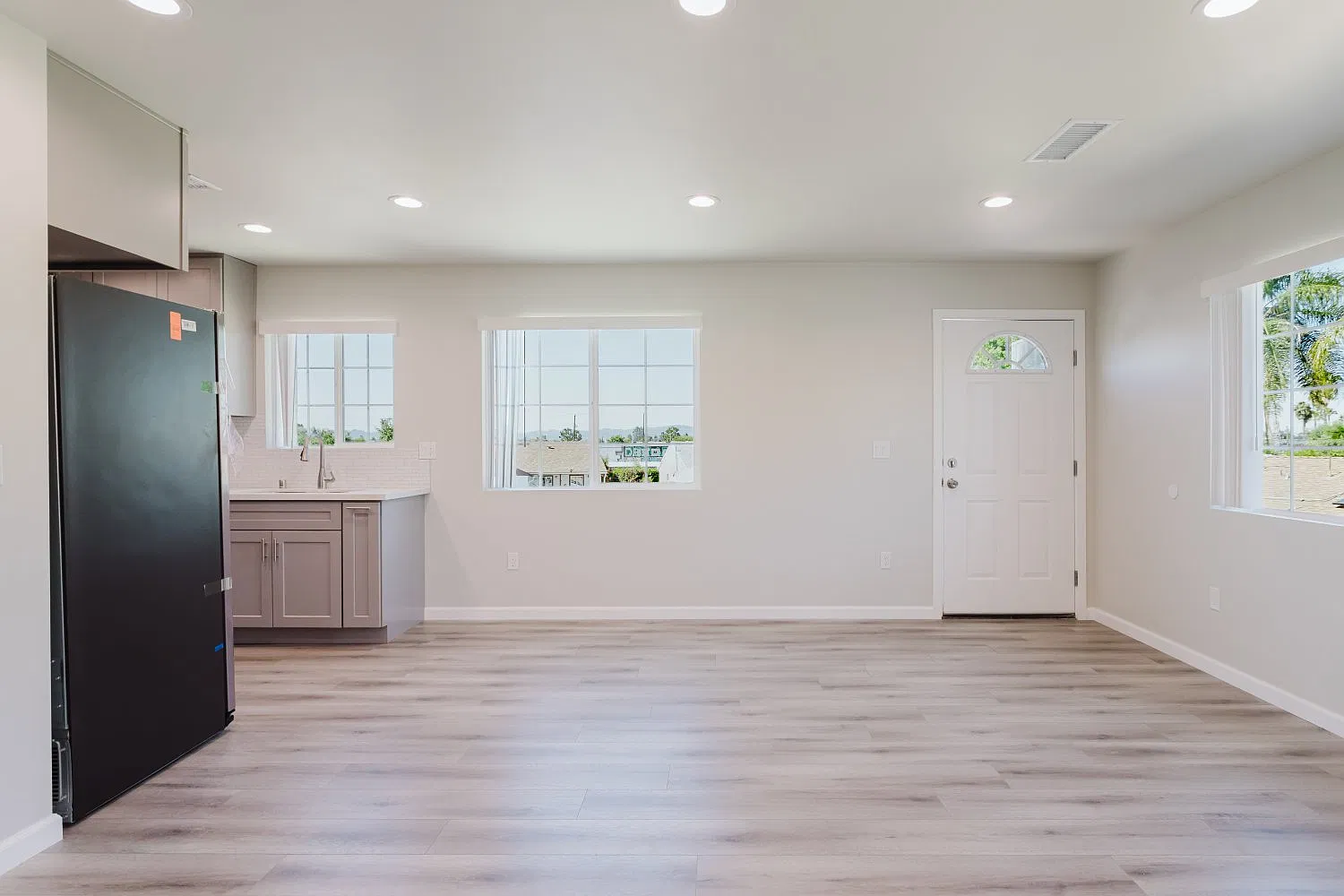 2 bed, 800 sqft, $2,800 — Photo 4
