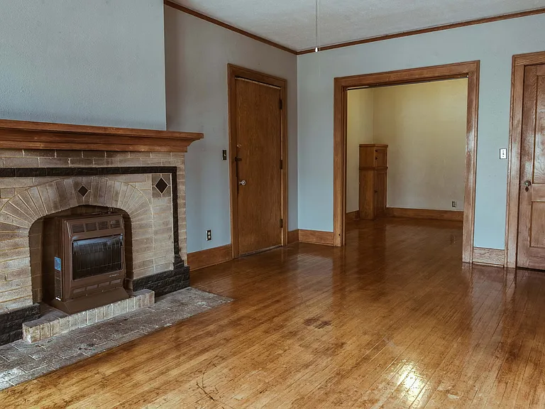 1318 N Robinson Ave — Photo 16