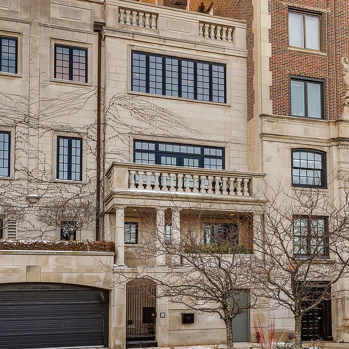 1st image of 2124 N Lincoln Park W