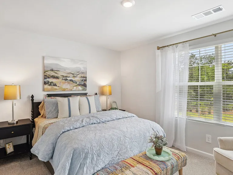 1024 Keyes Pl — Photo 35
