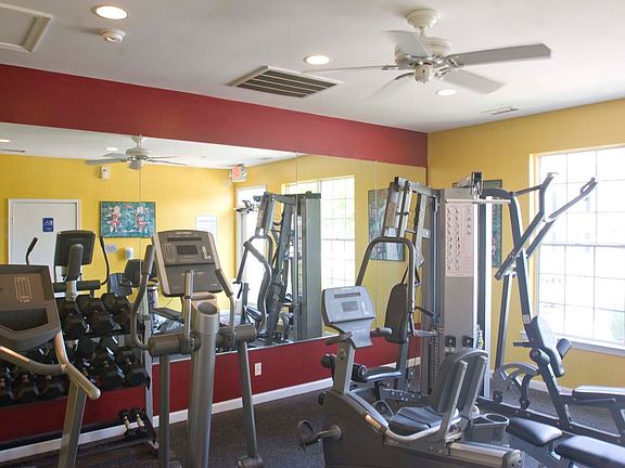 4th image of 32 White Pine Cir APT 201