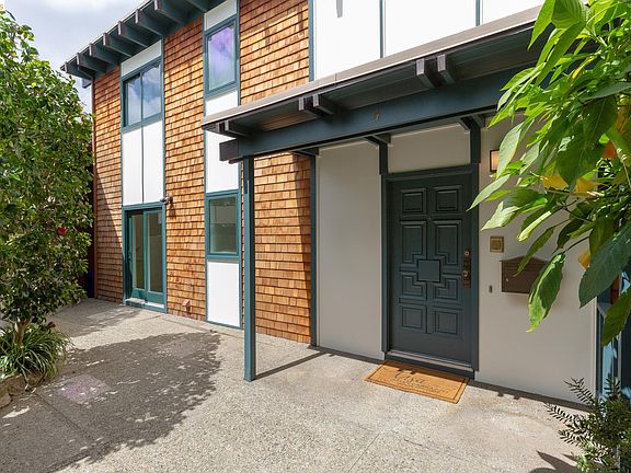 3rd image of 4 Cavendish Ln