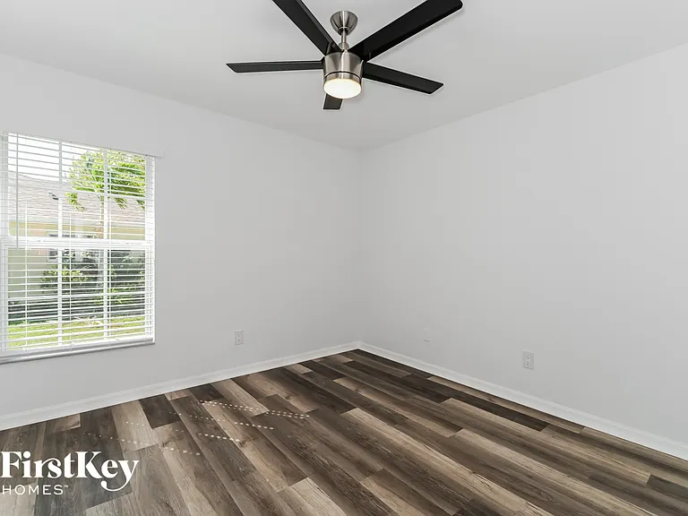 1319 NW 13th Ave — Photo 12