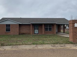 2628 Red Haven Dr, Forrest City, AR 72335