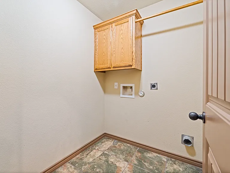 700 Cosper Creek Dr — Photo 25