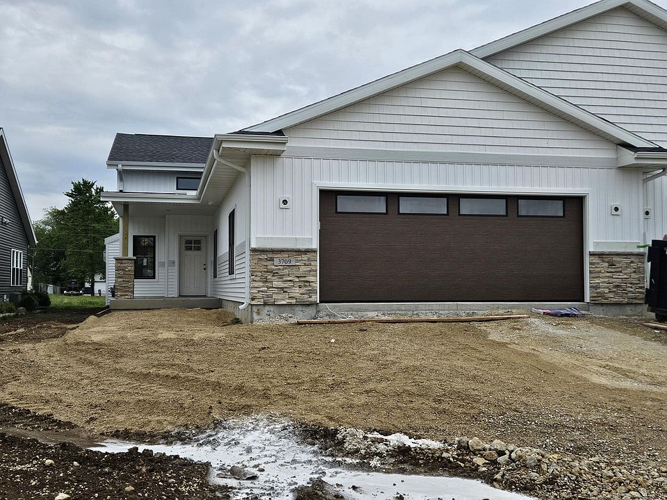 1st image of 3709 Newcastle Dr