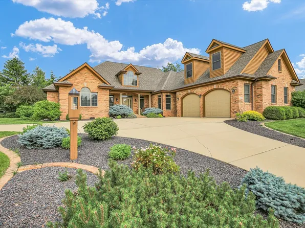 2502 Prairie Ridge Pl, Champaign, IL 61822