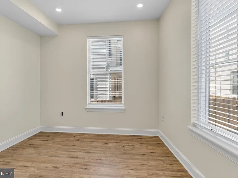 509 Gorgas Ln #D — Photo 6