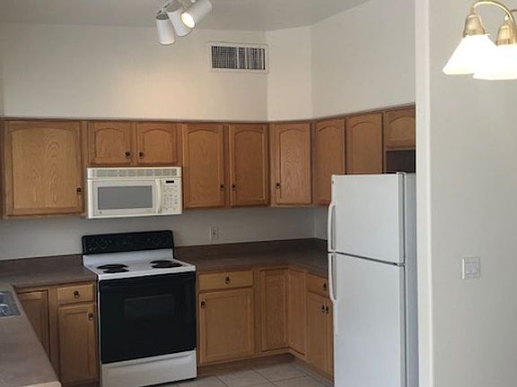 4th image of 526 S Clubhouse Ln Lot 36