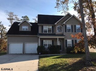 4 Buck Dr, Galloway, NJ 08205