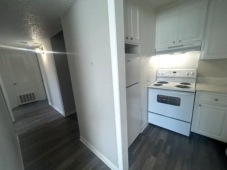 C102 Hickory Hill Ln #C102 — Photo 6