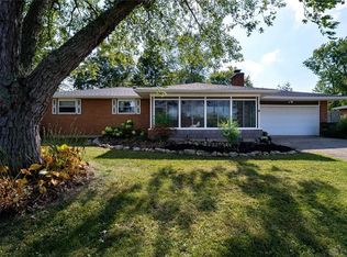 3287 Cedarwood Rd, Fairborn, OH 45324
