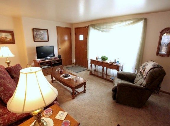 2nd image of 5521 Rockwood Ct