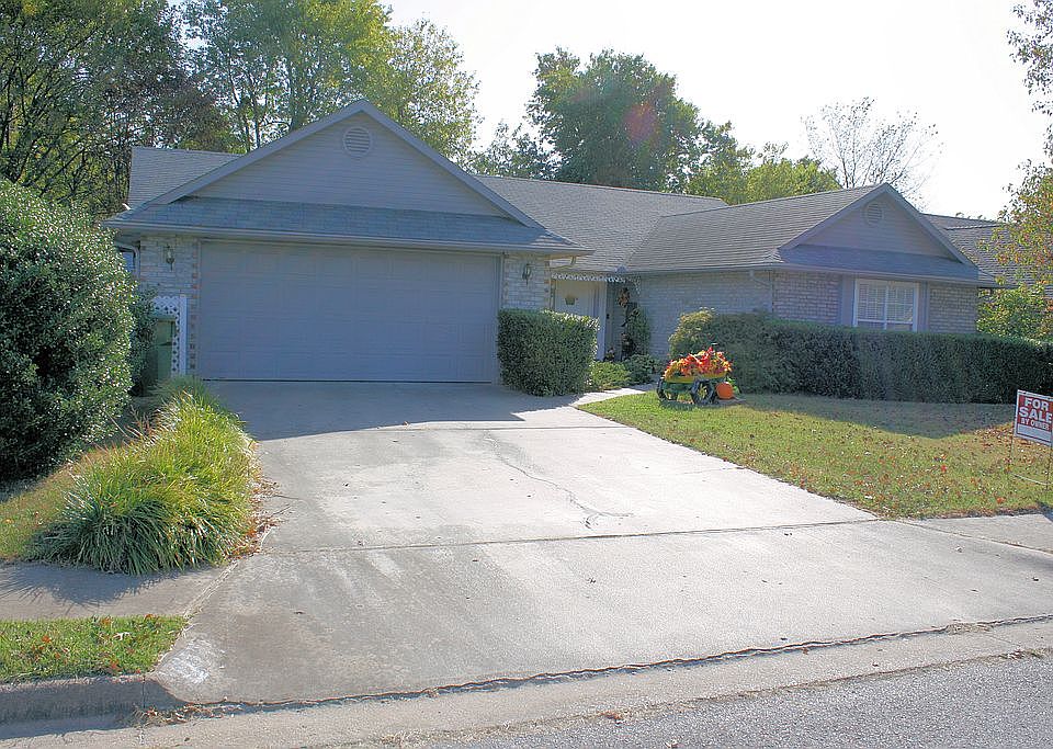 Spacious Two Car Garage