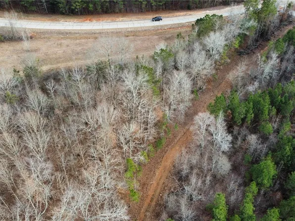 7 Columbus Rd, Hurtsboro, AL 36860